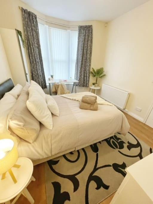 5 Bedroom, Sleeps 9 - Base To Explore Liverpool And Beyond Exterior foto